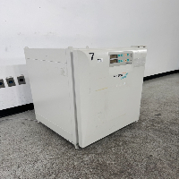 Kendro Heracell CO2 Incubator image 0